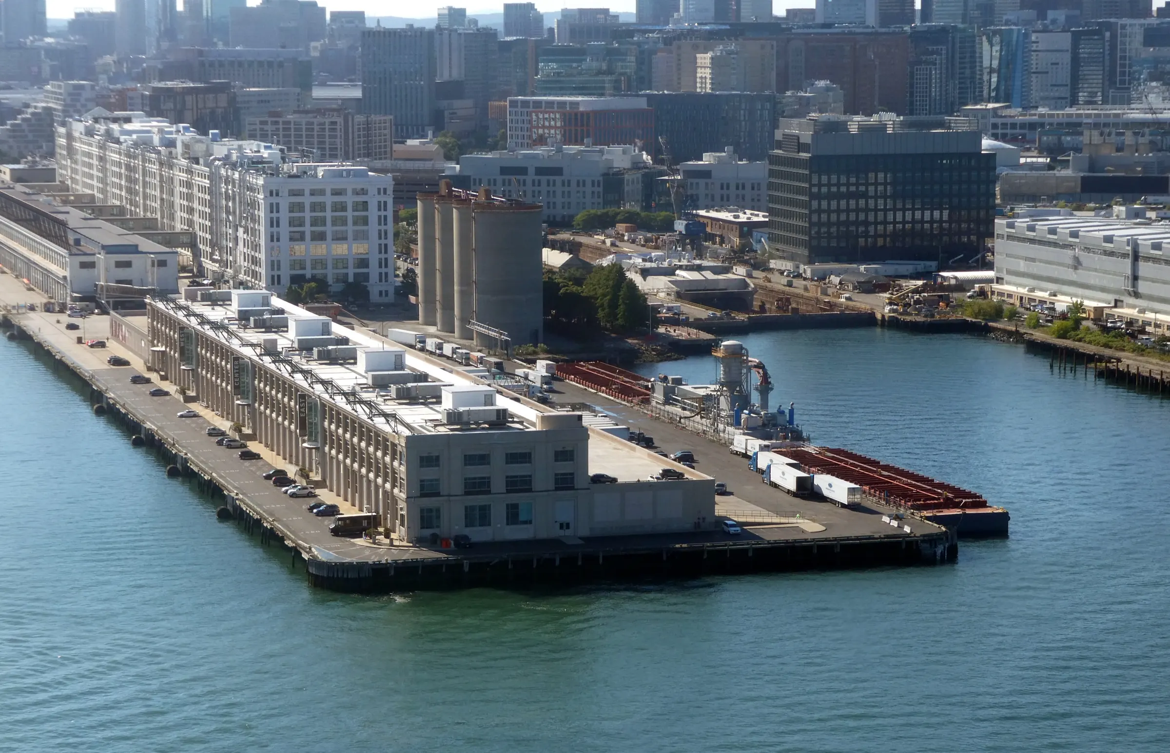 Seaport and harbor orientation